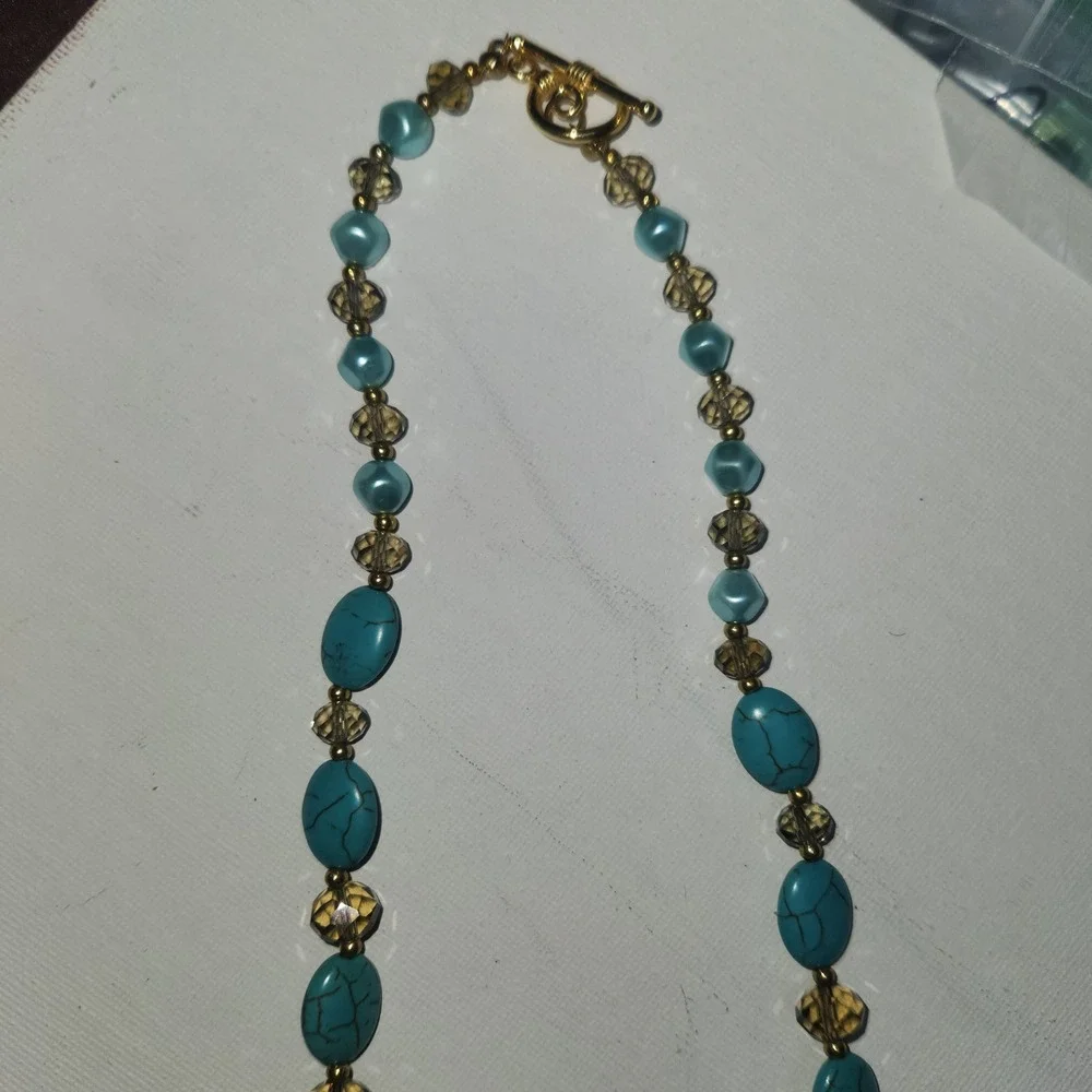 Stone Necklace Turquoise color‎ Gold Tone Toggle  Smoky Crystal 24 Inch